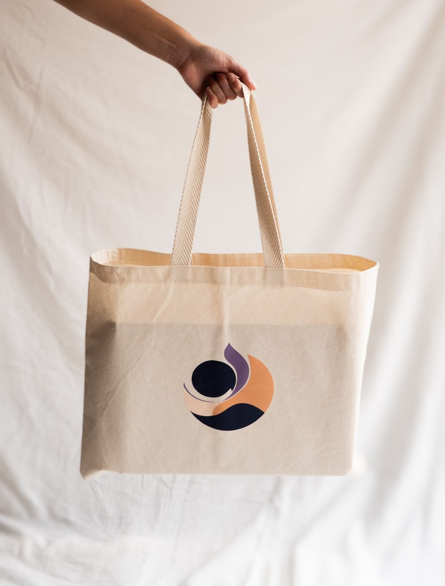 Totebag de algodón SEMILA en ambiente natural